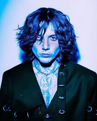 Oli Sykes 