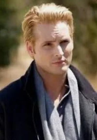 Carlisle Cullen 