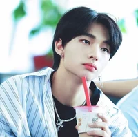 Hwang Hyunjin