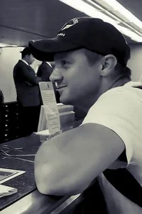Jeremy Renner