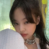 jennie apartment 404