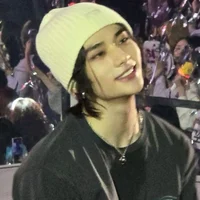 02- Enemy Hyunjin