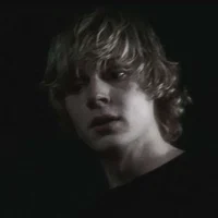 Tate Langdon 