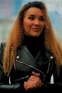 Элисон Харгривз 