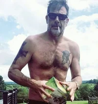 Jeffrey Dean Morgan