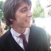 Oliver Phelps