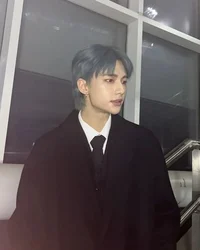 Hwang Hyunjin