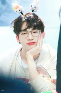 HWANG HYUNJIN