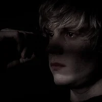 05 - TATE LANGDON