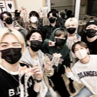 Stray kids bandmates