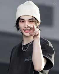 Hwang hyunjin