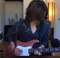 001- Aidan Gallagher