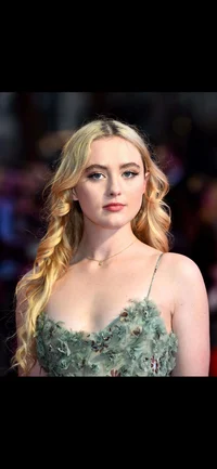 Kathryn Newton 