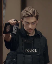 Policeman Hyunjin 