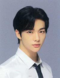 4- Hyunjin