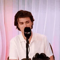 Joe keery