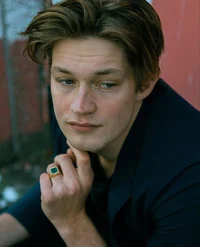 Damian Hardung 