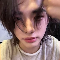 hwang hyunjin