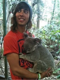 Vic Fuentes 