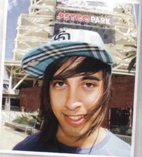 Vic Fuentes