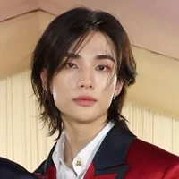 Hwang Hyunjin - King