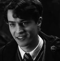 TOM RIDDLE