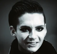 ELEGANT Bill Kaulitz