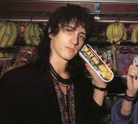 Izzy Stradlin 