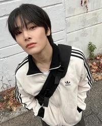 Jeongin 