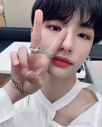 Hwang Hyunjin-BF