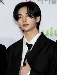 hwang hyunjin