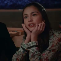 Nini Salazar Roberts