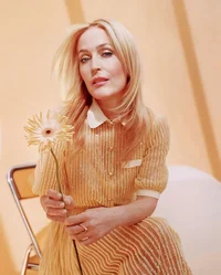 Gillian Anderson