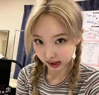 Nayeon