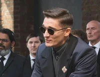 Август ван дер Хольт