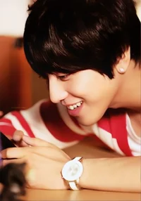 jung yonghwa 