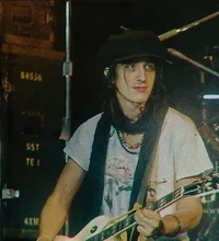 Izzy Stradlin