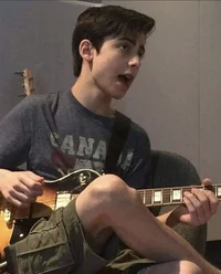 Aidan gallagher 
