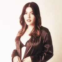 Lesslie Polinesia