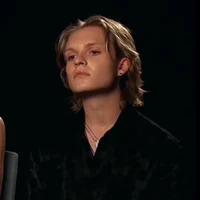 tom glynn-carney