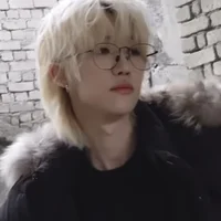 Minghao Xu