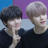 Seungmin and Joengin