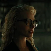 01 Harleen Quinzel