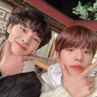 Seungmin and Joengin