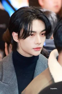 Hwang Hyunjin 