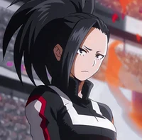 Momo yaoyorozu 