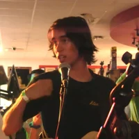 alex g