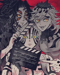 _-Moom-_