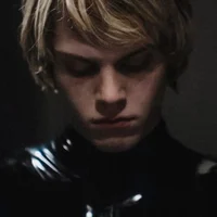 Tate Langdon 