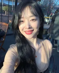 Sulli 